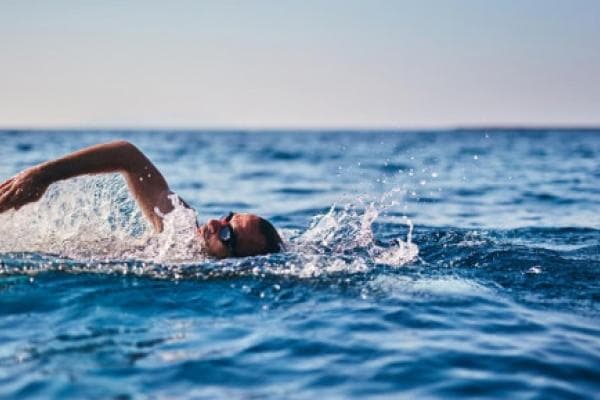 Mistakes While Swimming Can Cause Shoulder Pain
