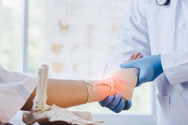 6 Problems Causing Pain in the Feet